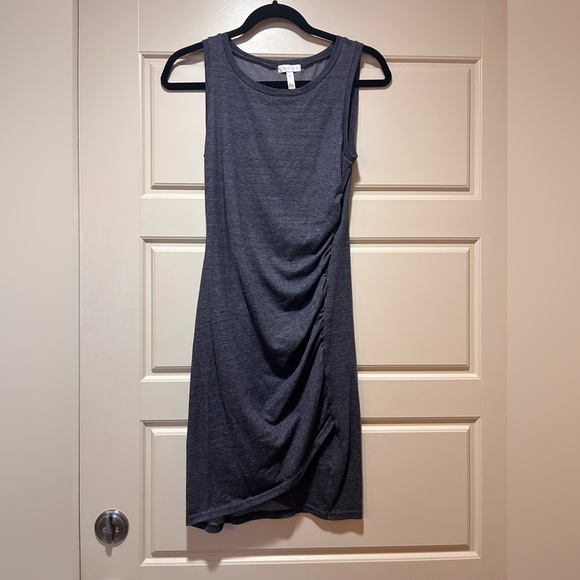 Sleeveless Leith Ruched Bodycon Dress Size Small - Picture 4 of 8